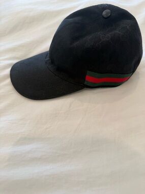Gucci Black Monogram Baseball Cap with Green and Red Stripe